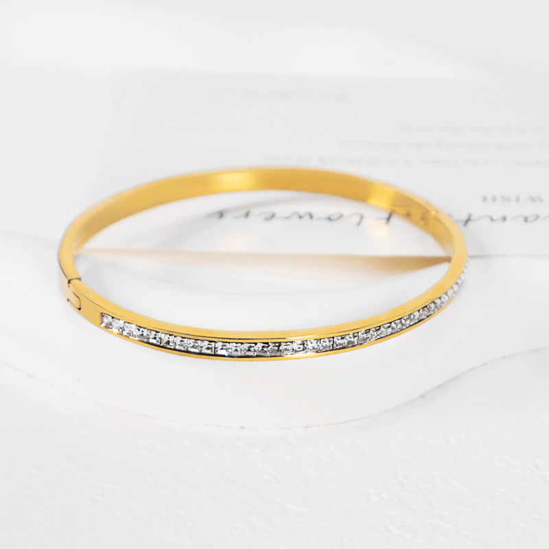 Close-up image of Twilight Gleam Bracelet on a white background