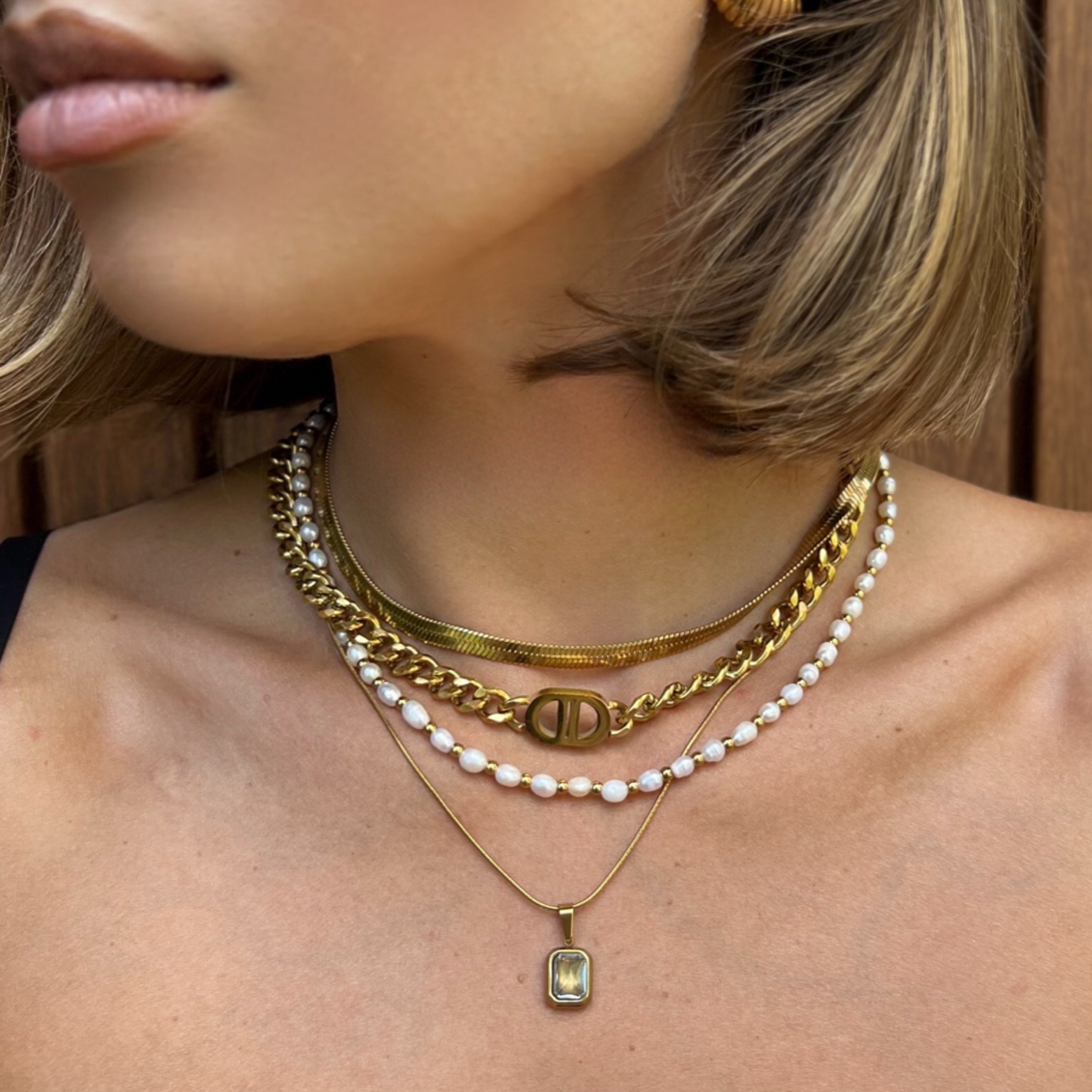 Golden Grace Necklace Set (4 Piece)