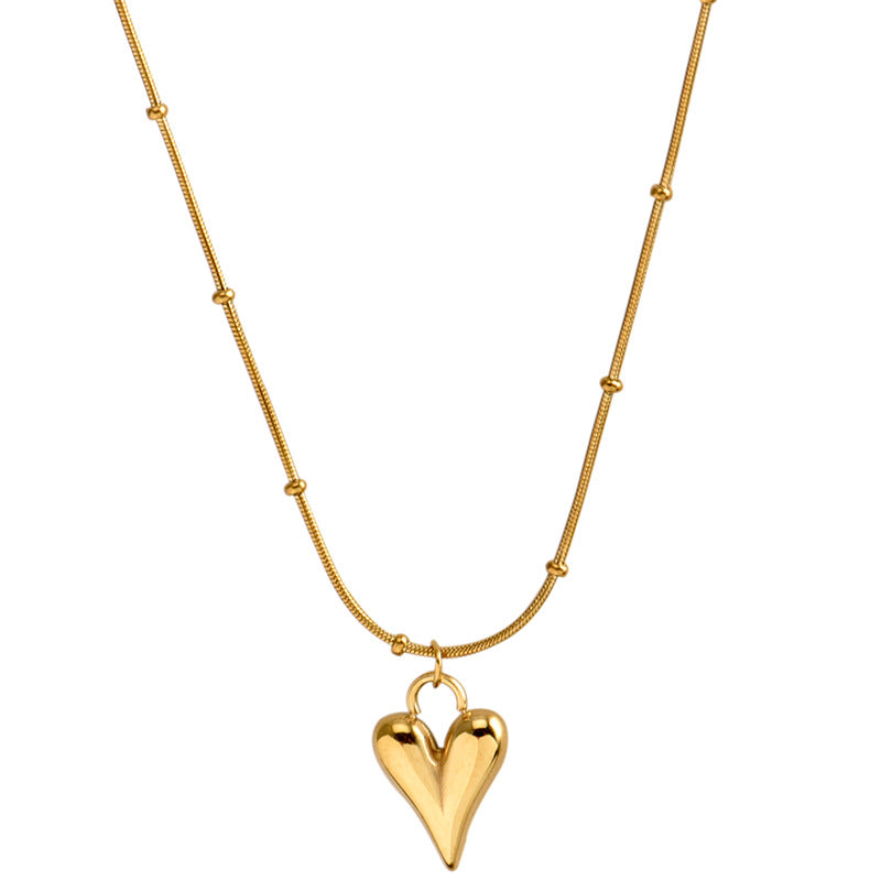 Elegant close-up of Lover’s Gold displayed on a velvet stand