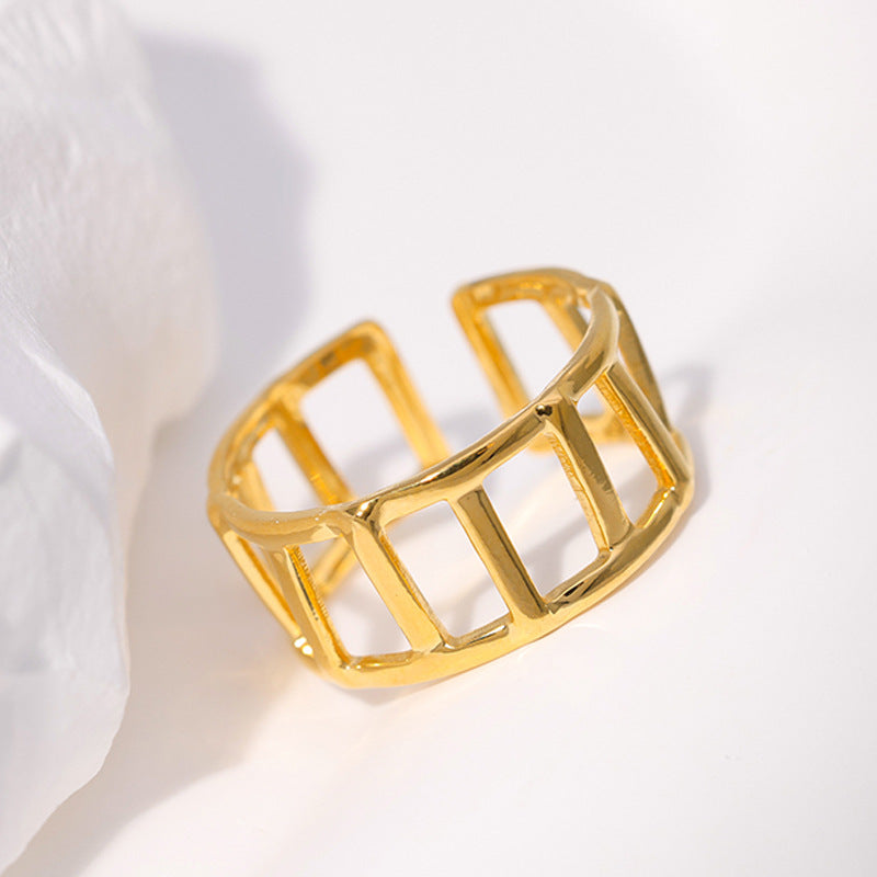golden grid ring in gold finish; elegant golden grid ring for women