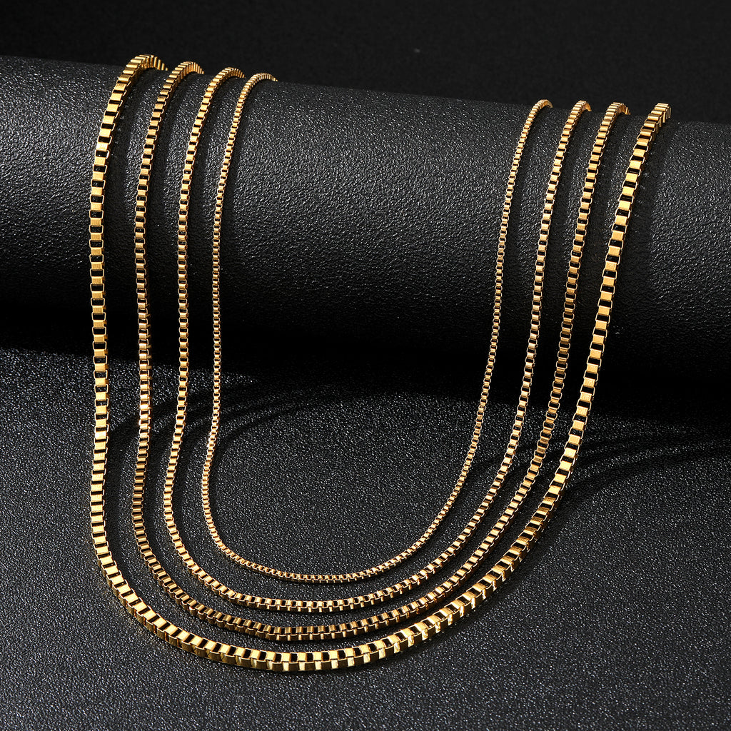 Elegant close-up of Core Luxe Chain displayed on a velvet stand