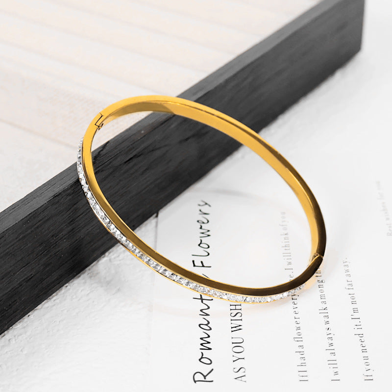 Close-up image of Twilight Gleam Bracelet on a white background