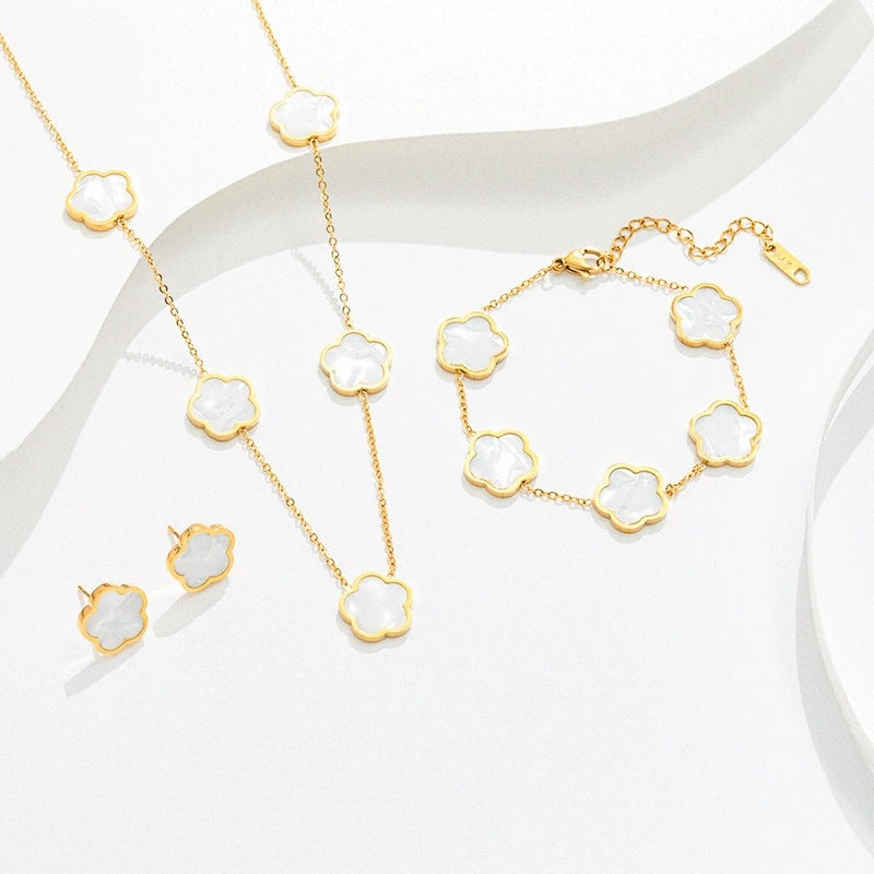 petals set in premium finish; elegant petals set for women